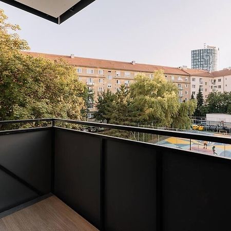 Stylish Apartment Retreat Μπρατισλάβα Εξωτερικό φωτογραφία